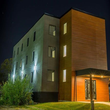 Clifton Hill Hideaway 4B - Two Bedroom Condo Cataratas do Niágara Exterior foto